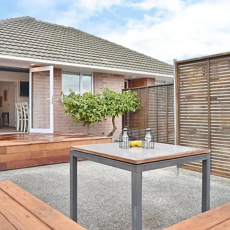 Brockworth Place - Christchurch Holiday Homes